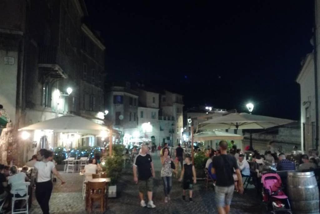 Апартаменты Alla Fontana Di Gemma Via Dei Sosii 69 Тиволи Экстерьер фото